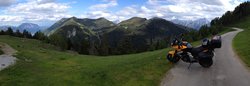 Blick auf Dobratsch u Julische Alpen.jpg