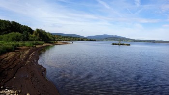 dem Moldau-Stausee geht langsam das Wasser aus !!