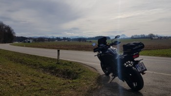 Blick ins Alpenvorland bei Fönstimmung (OÖ)